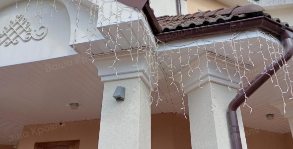 Подшив карниза софитом L-брус