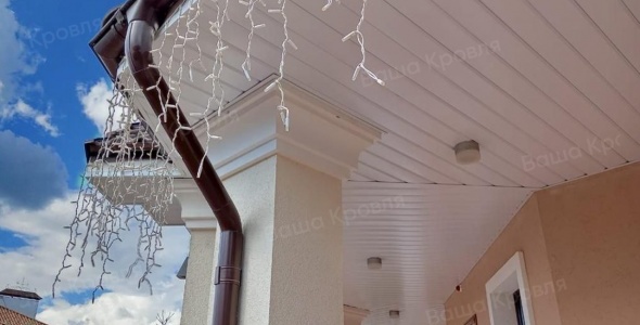 Подшив карниза софитом L-брус